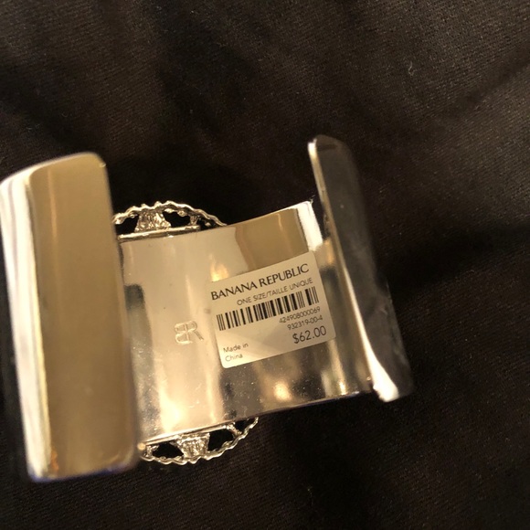 NWT banana republic cuff - Picture 6 of 8